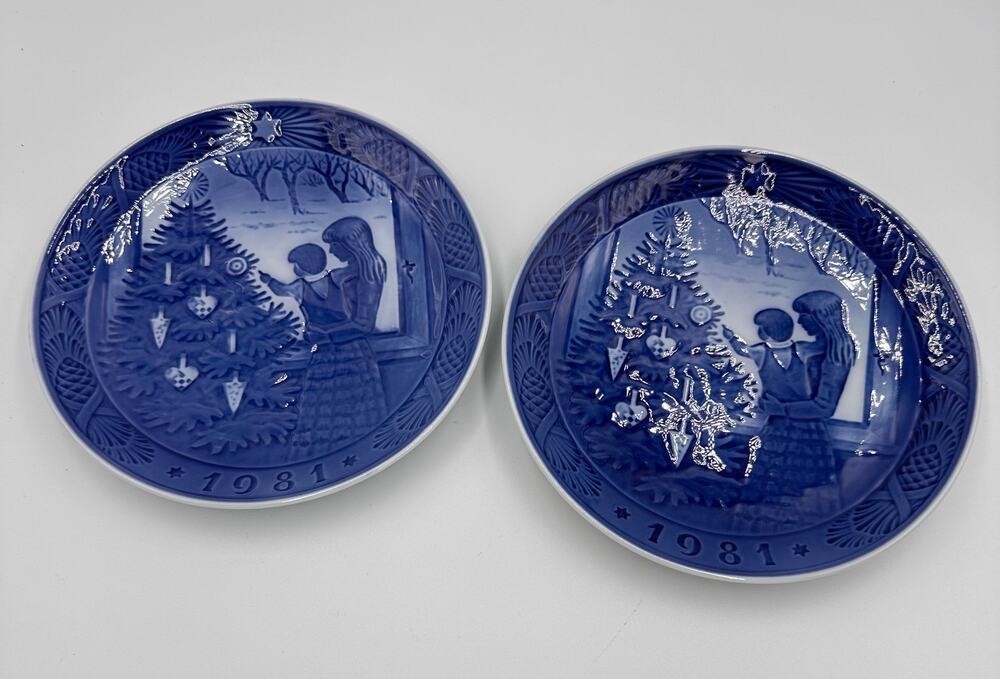 1981 Royal Copenhagen Kai Lang Annual Christmas plate 2pc Set